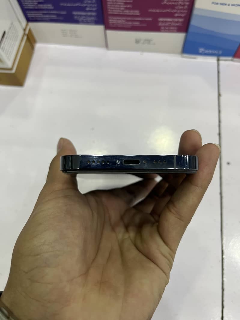 iphone 12 pro 1