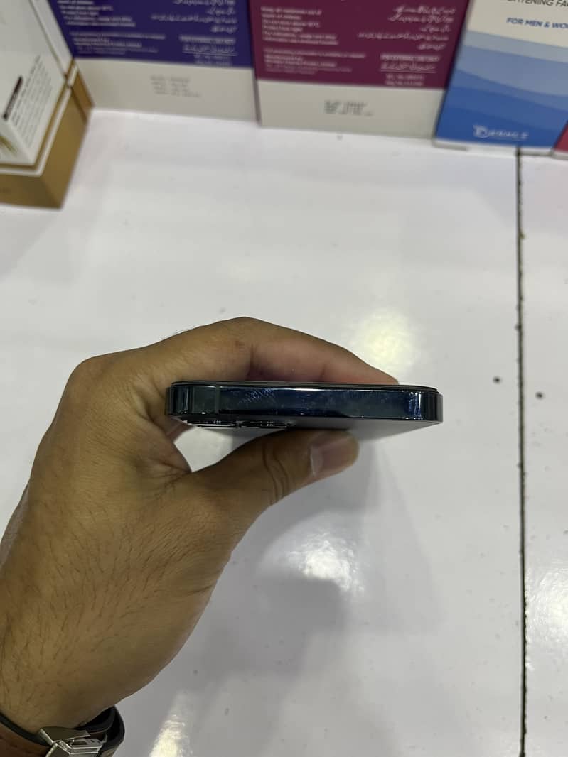 iphone 12 pro 2
