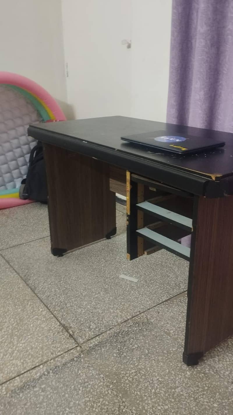 computer table 2