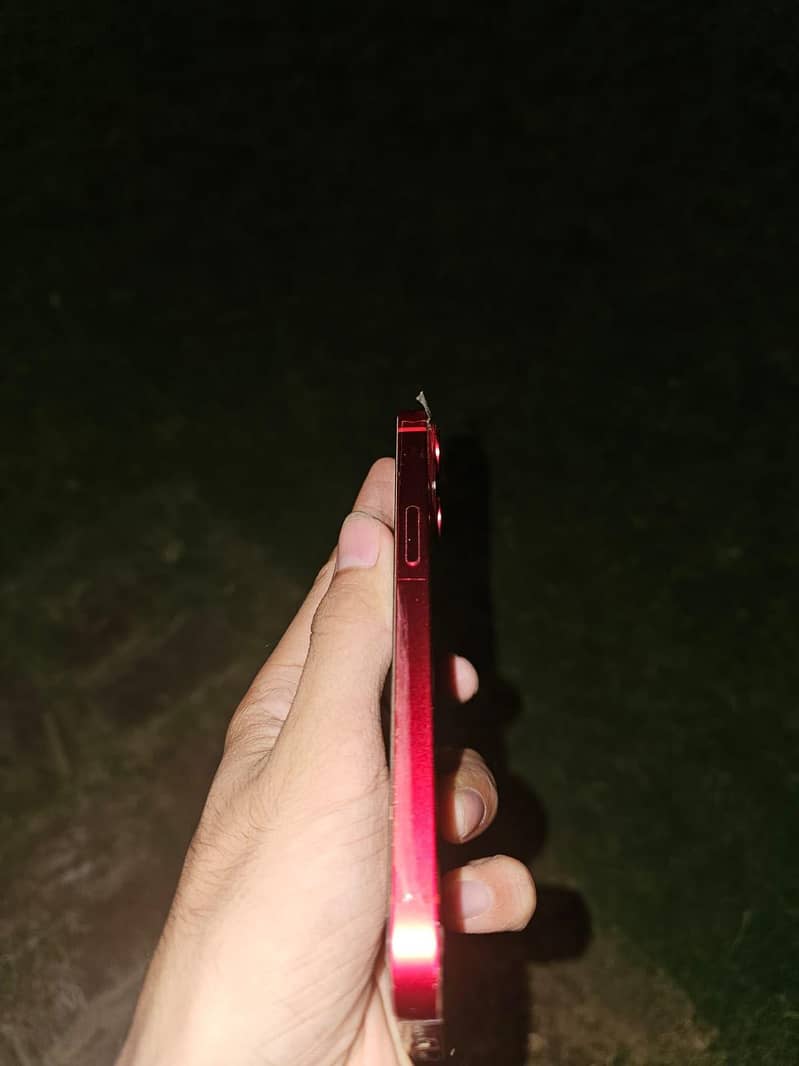 Apple iPhone 14 4