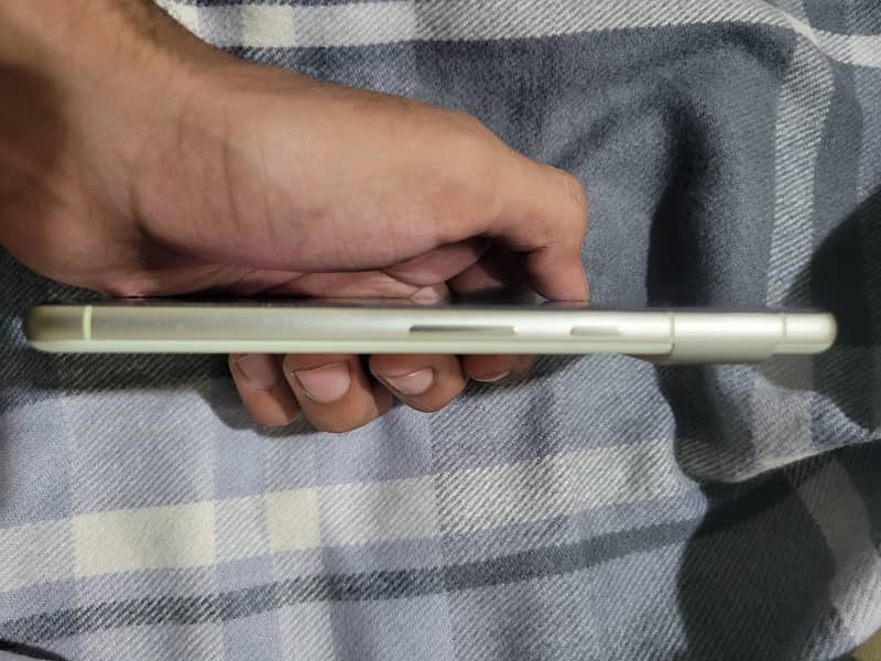 Google Pixel 7 6