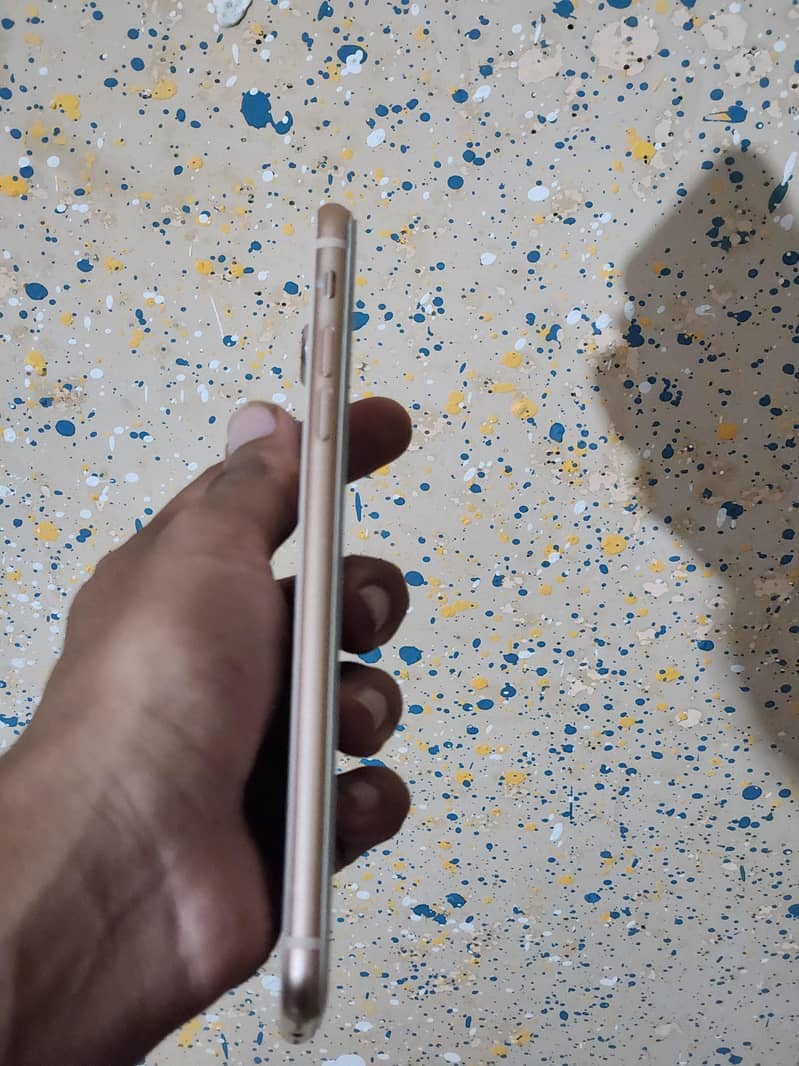 Apple iPhone 8 Plus 2