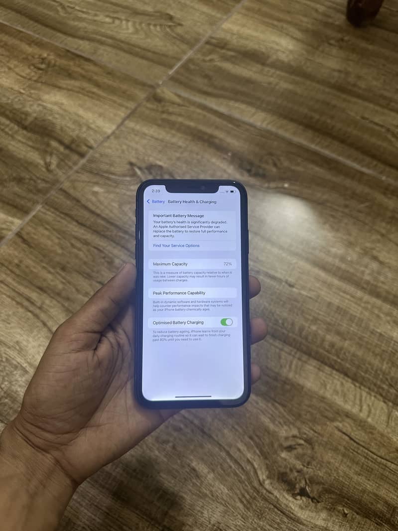 Apple iPhone 11 8