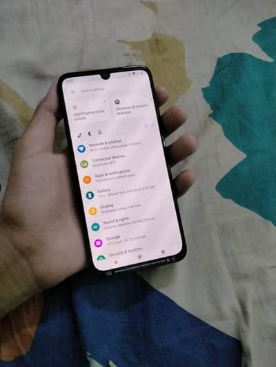 Moto one zoom exchange possible