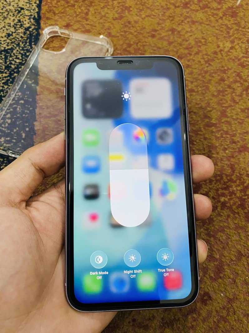 Apple iPhone 11 11