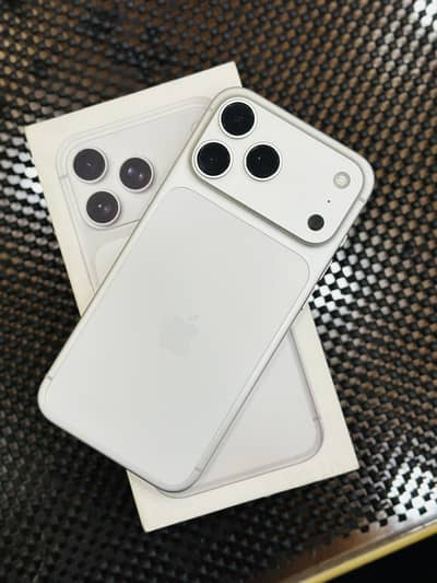 Apple iPhone 17 Pro Max LLA