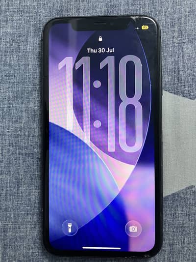 iPHoNE 11 64 FU BH91%