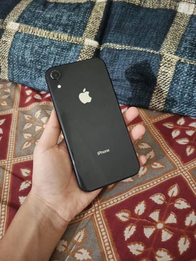 Apple iPhone XR