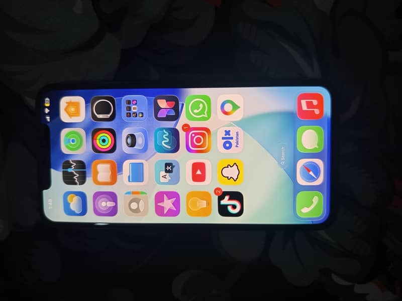 Apple iPhone 11 Pro Max 6