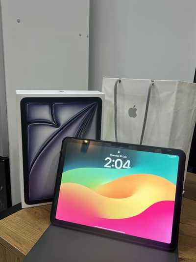 Urgent selling - IPad Air M-2, 11-inch, 100% battery health with box