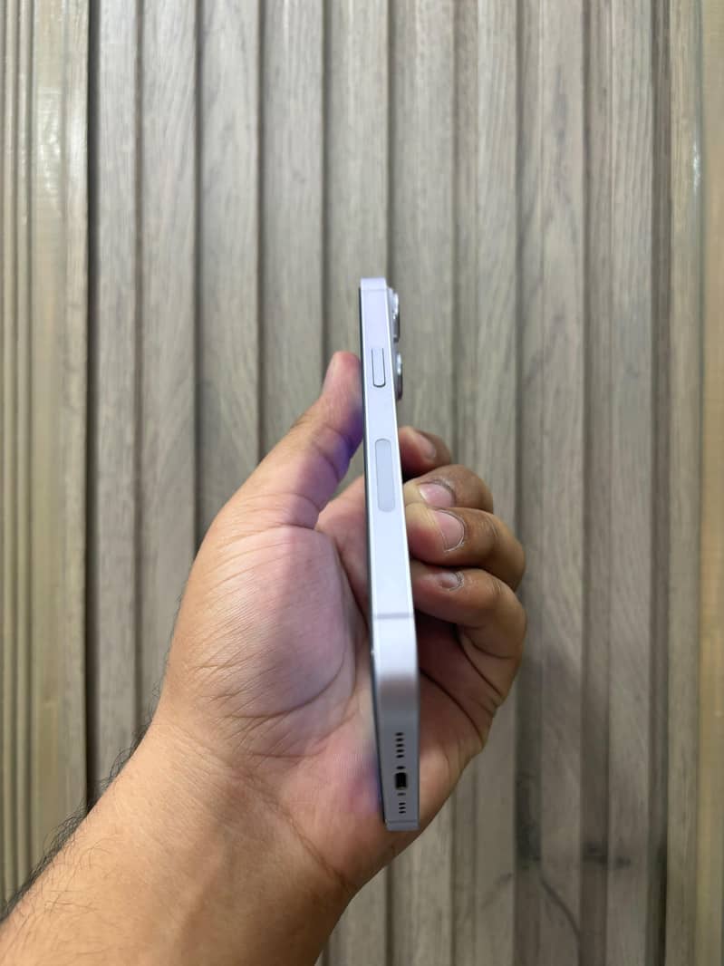 iPhone 14 6