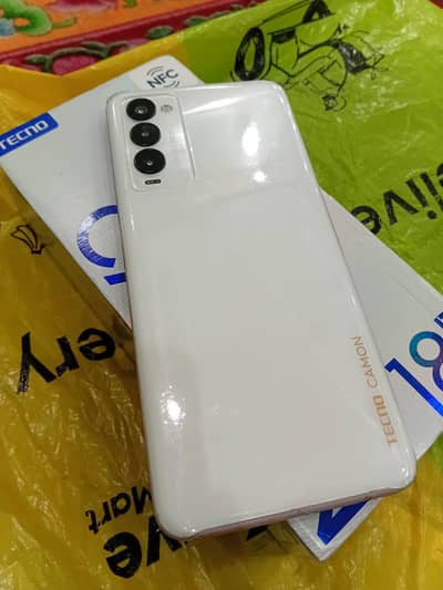 Tecno Camon 18P