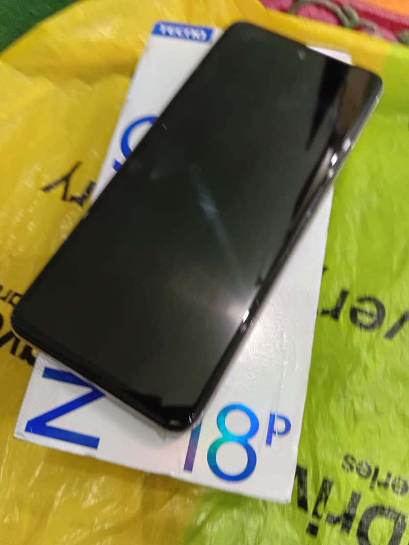 Tecno Camon 18P 4
