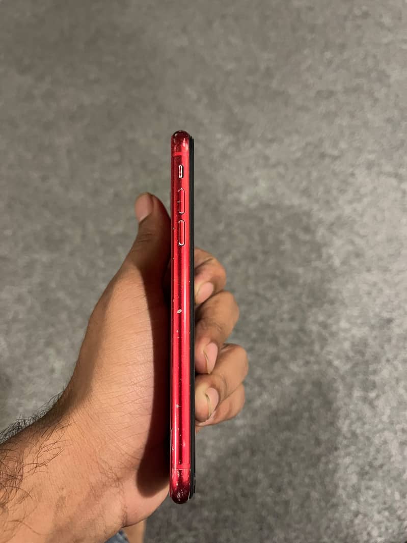 Apple iPhone 11 3