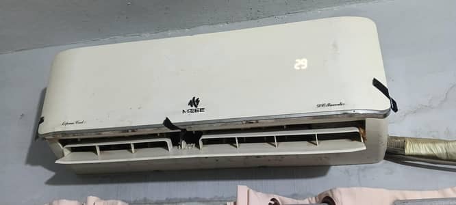 1 TON INVERTER AC FOR SALE CHALTA HOA HAI NEED GASS