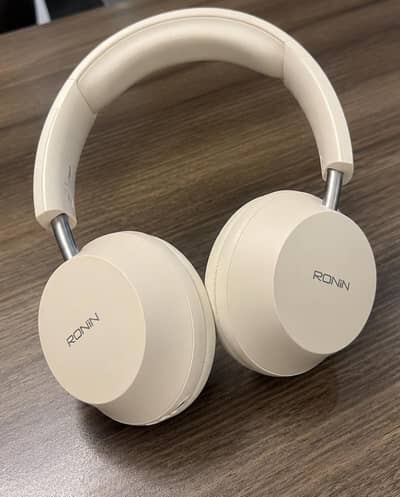 Ronin Headphone Mever used 10/10 new