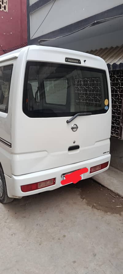 Nissan Clipper 2013