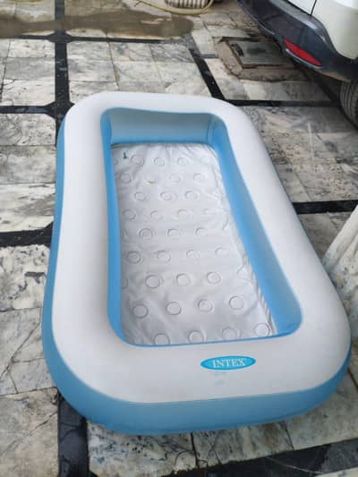 Kids Swimming Pool - Excellent Condition