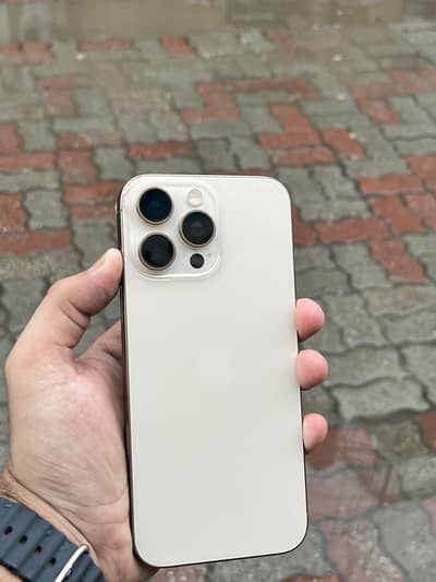 Apple iPhone 16 Pro Max