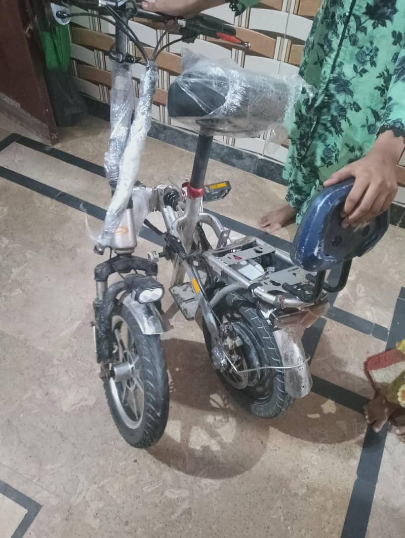 Scooty cycle 3