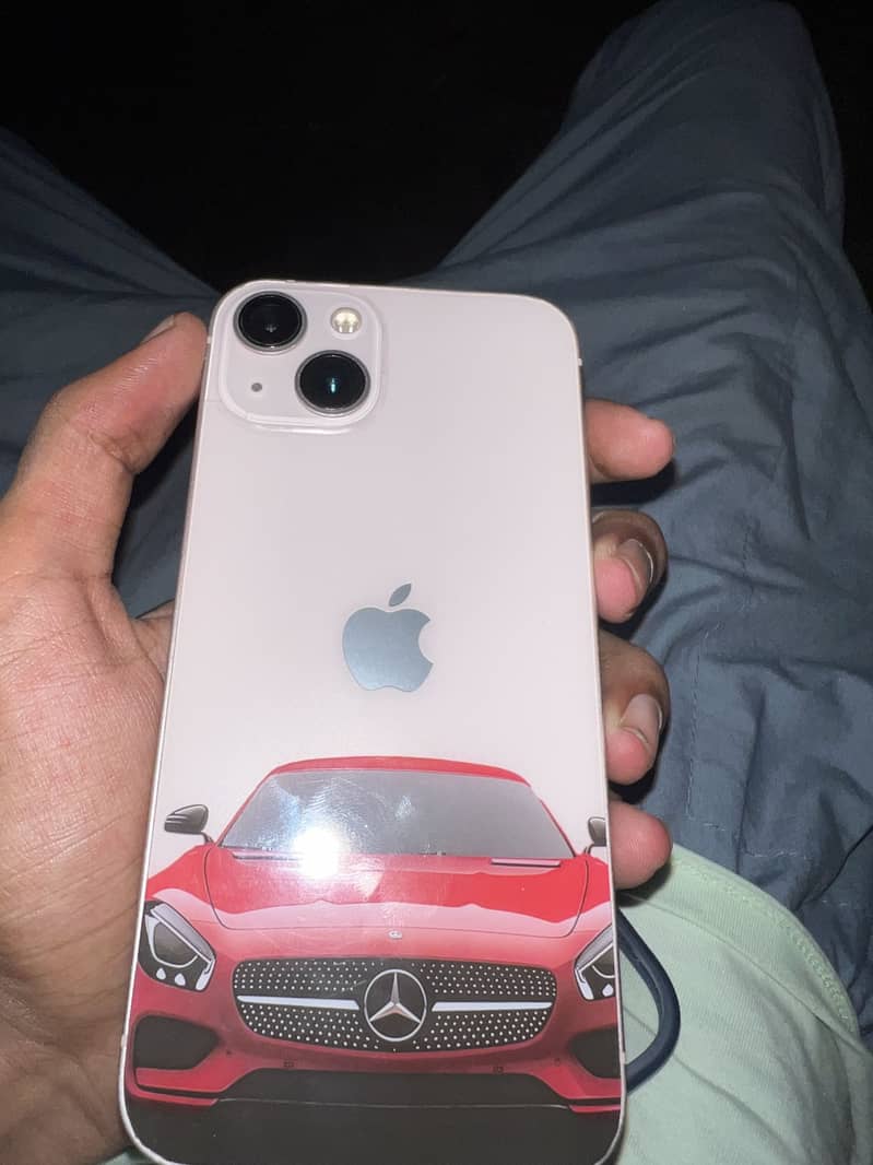 Apple iPhone 13 4
