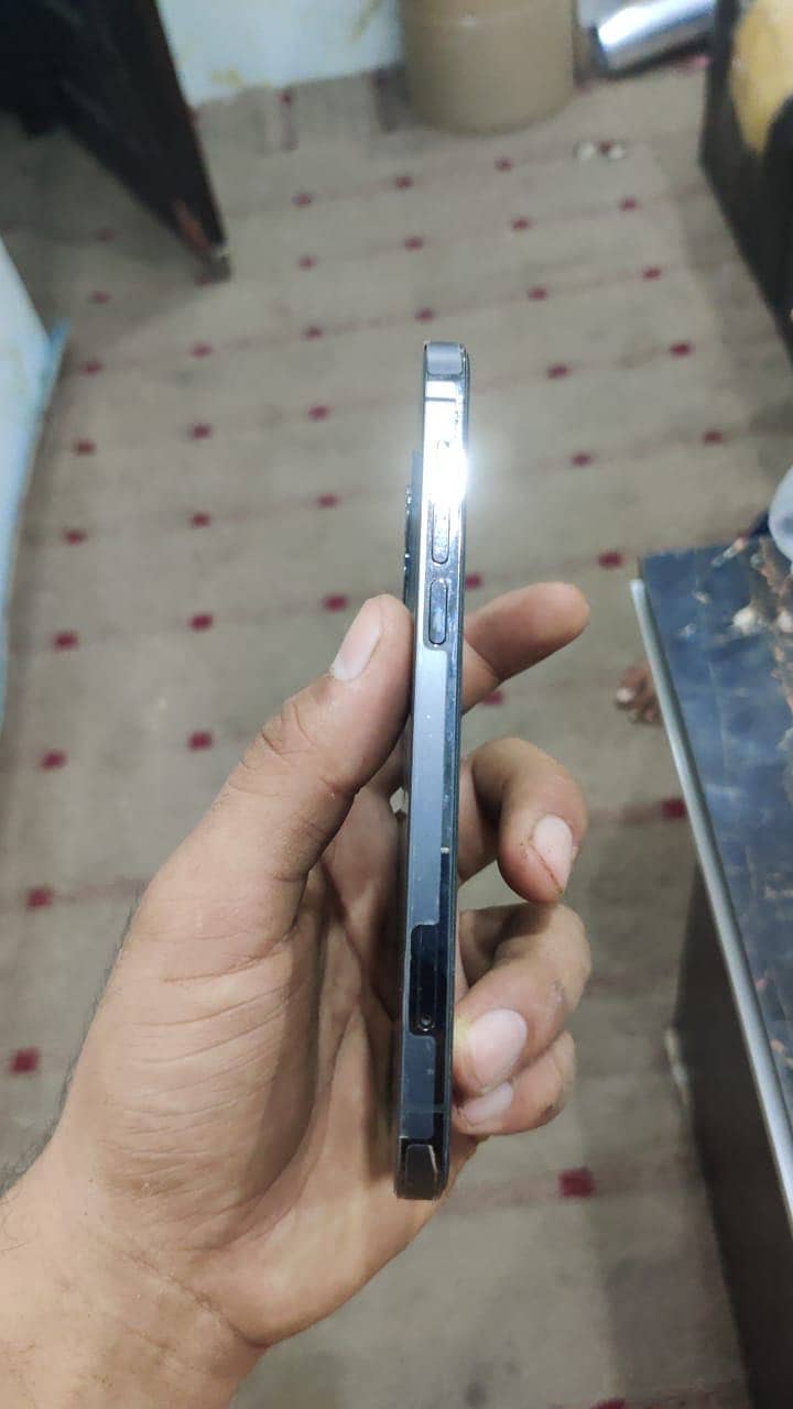 Apple iPhone 12 Pro 0