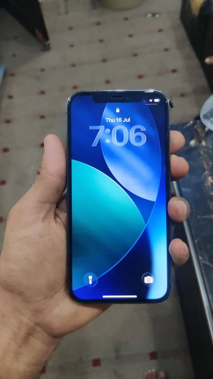 Apple iPhone 12 Pro 1