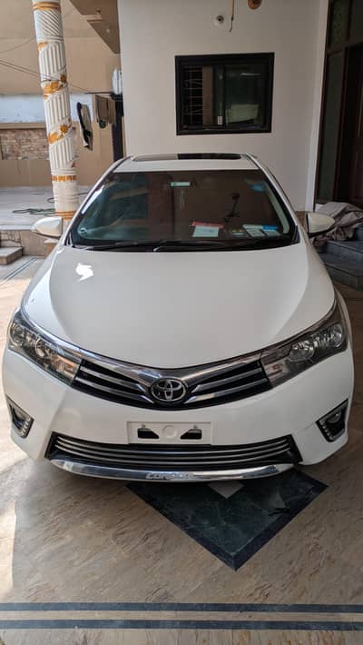Toyota Corolla Altis 1.8 Automatic 2017 (Top of the Line)