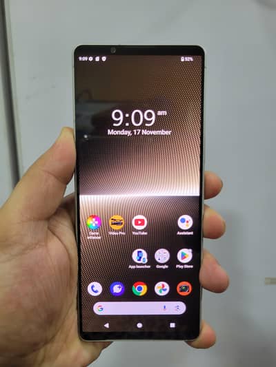sony 1 mark 5  12gb 256gb 8gen 2  gaming phone high camera urgent sell