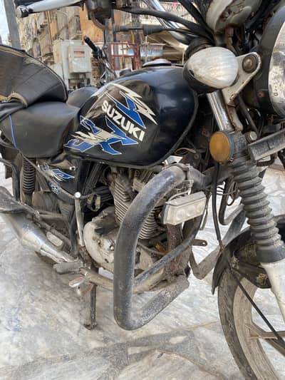 SUZUKI GS 150 SE MODEL 2019