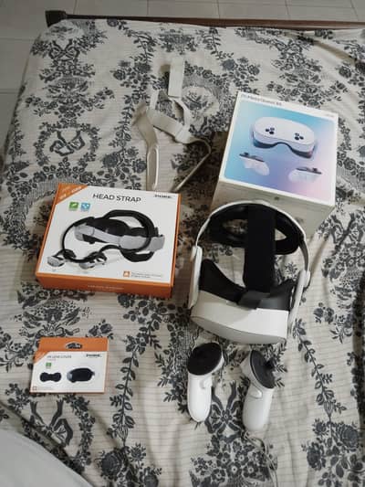 Selling meta quest 3s 128gb with accessories