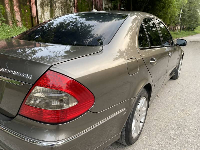 Mercedes E Class 2007 original condition and mileage 5
