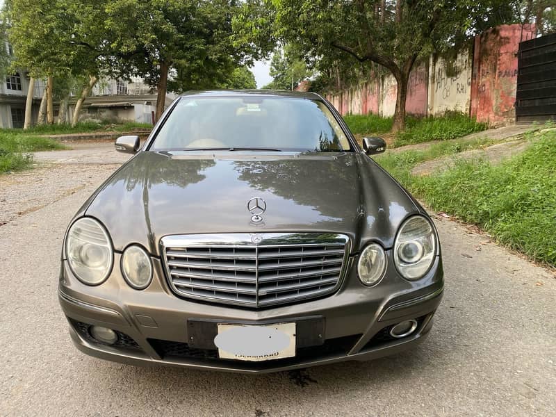 Mercedes E Class 2007 original condition and mileage 1