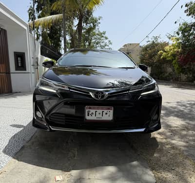 Toyota Corolla Grande 1.8 (2023) – Black Interior Low Mileage