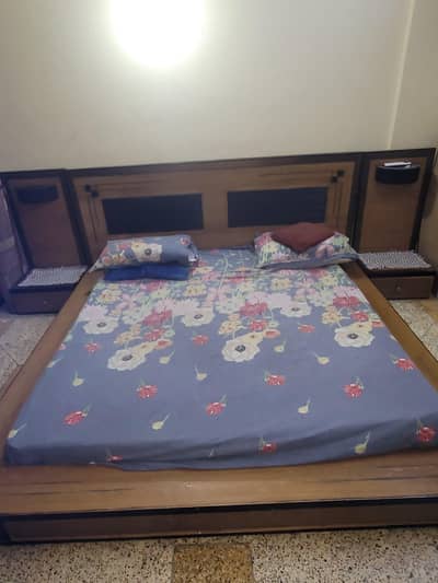 pure wooden  bedroom set