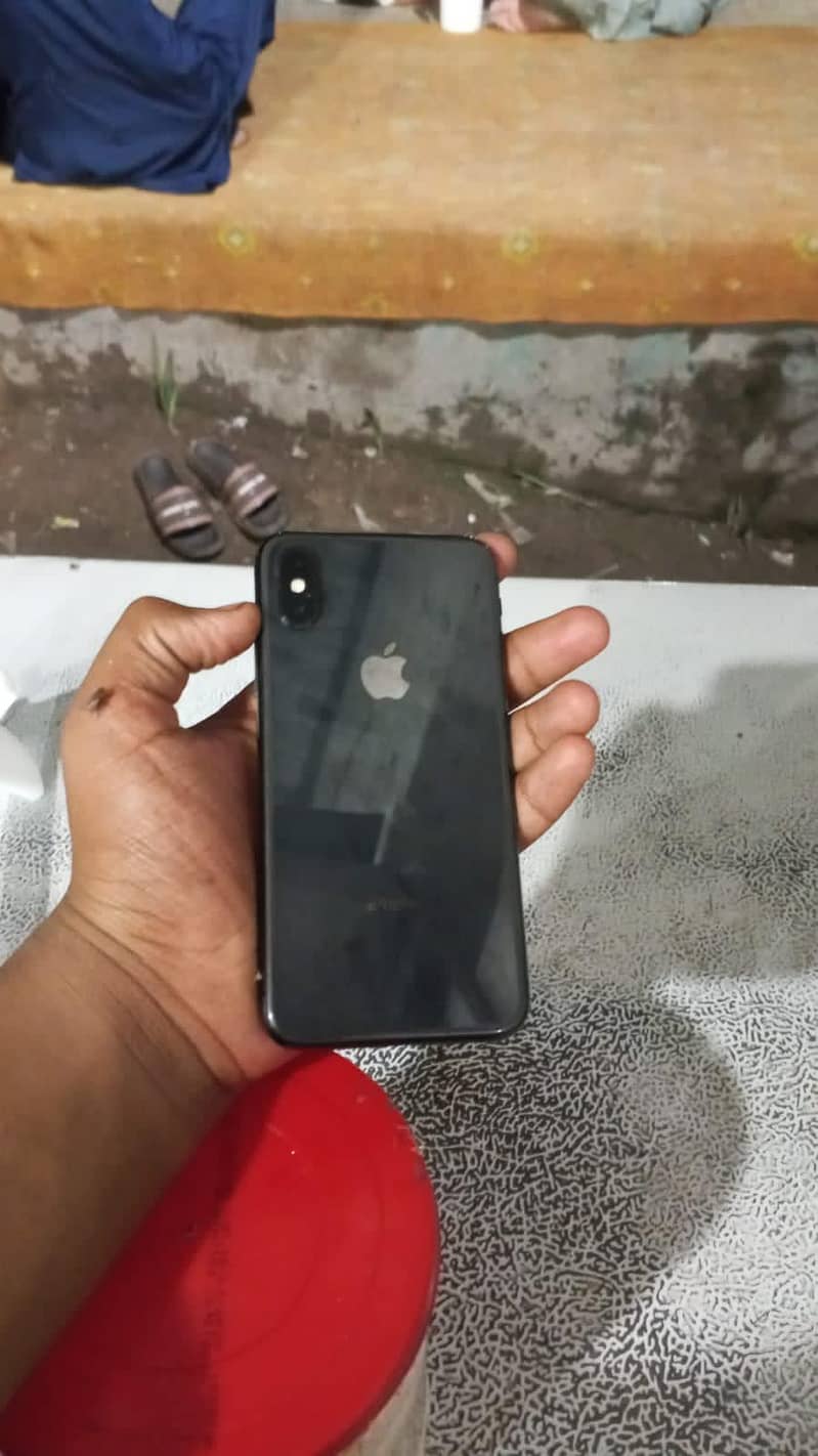 Apple iPhone X 0