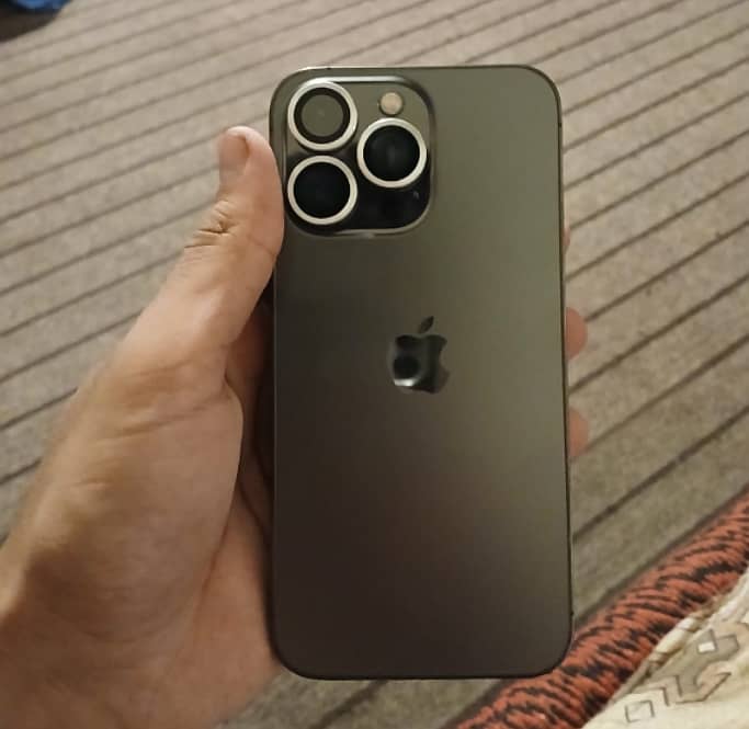 Apple iPhone 13 Pro 2