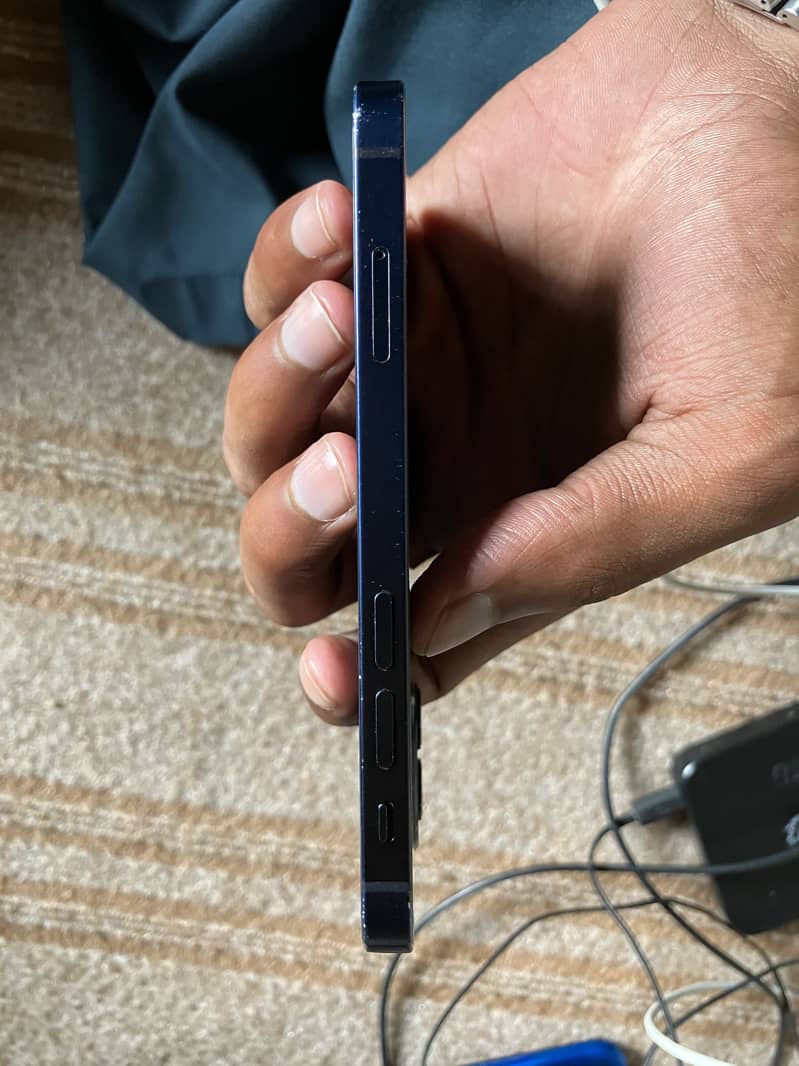 Apple iPhone 12 mini 5
