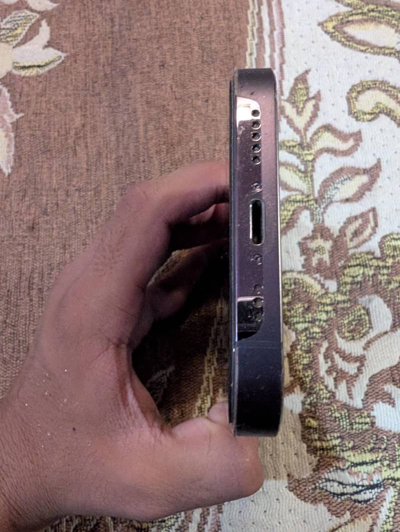 Apple iPhone 14 Pro 4