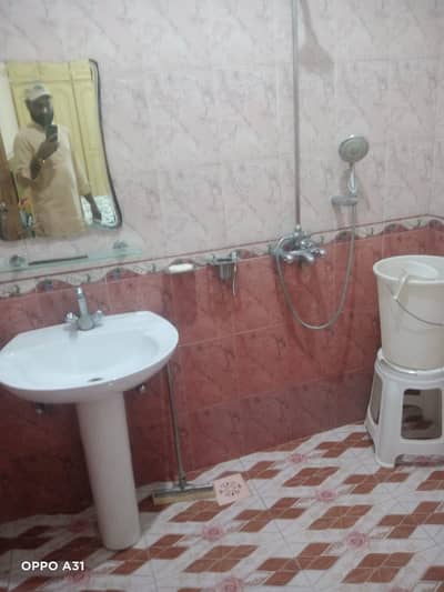 5 Marla Beautiful double story house urgent for Rent in sabzazar