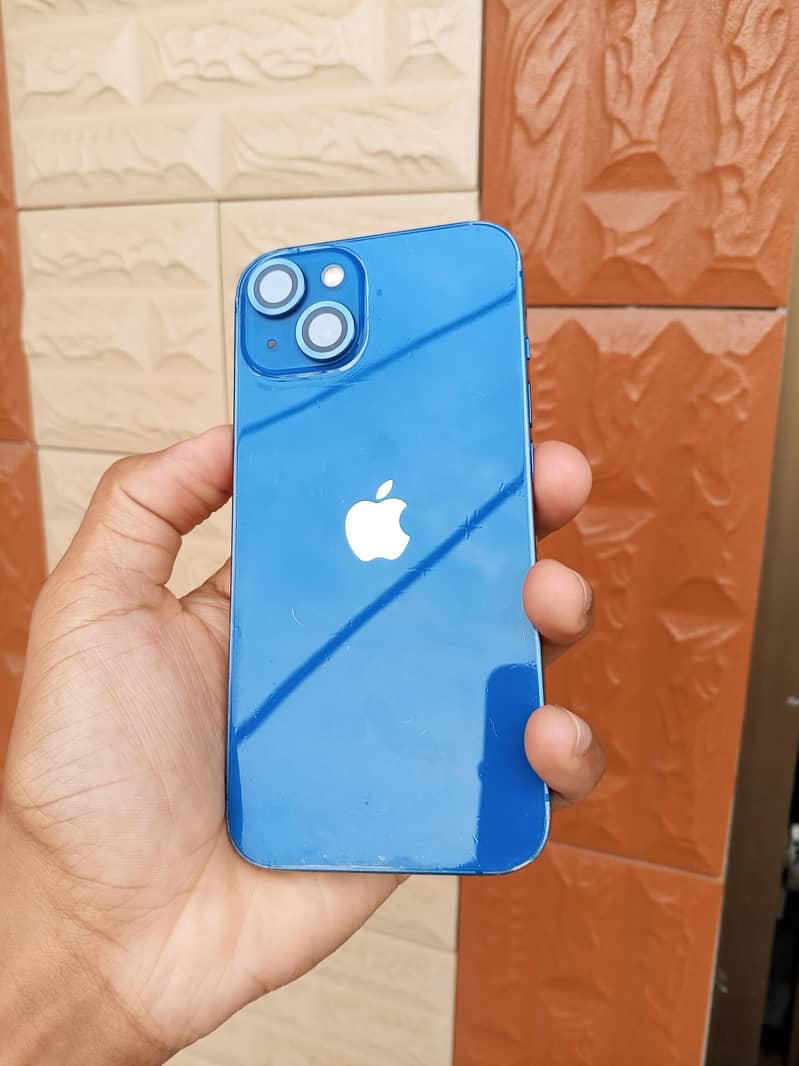 Apple iPhone 13 0