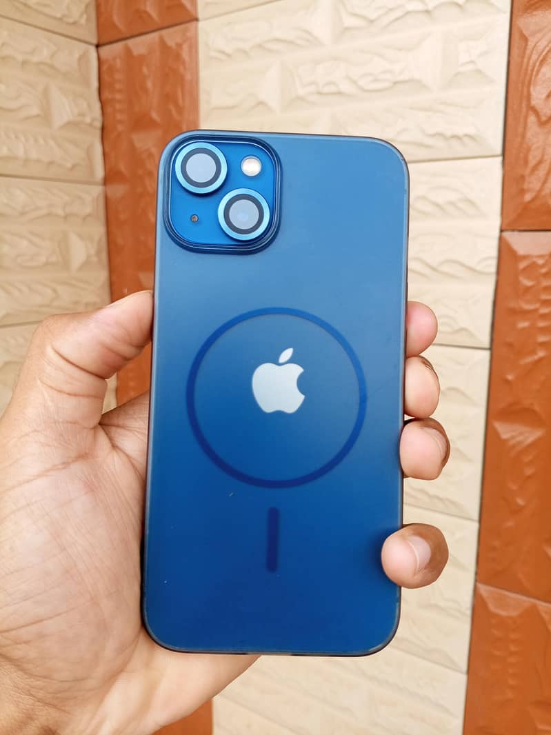 Apple iPhone 13 9