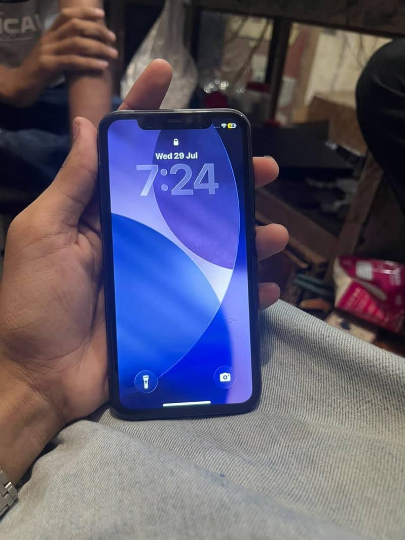 Apple iPhone 11 5
