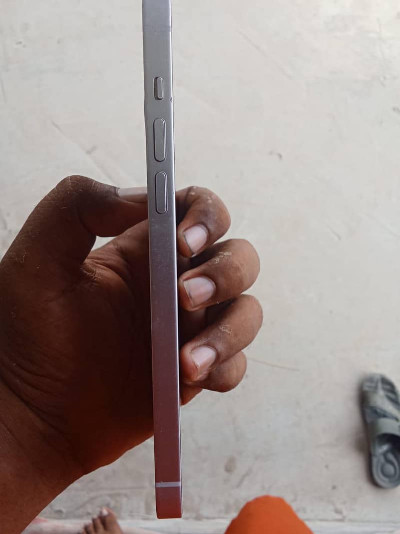 Apple iPhone 14 plus 4