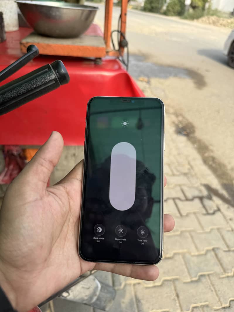 iPhone 11 Pro Max 5