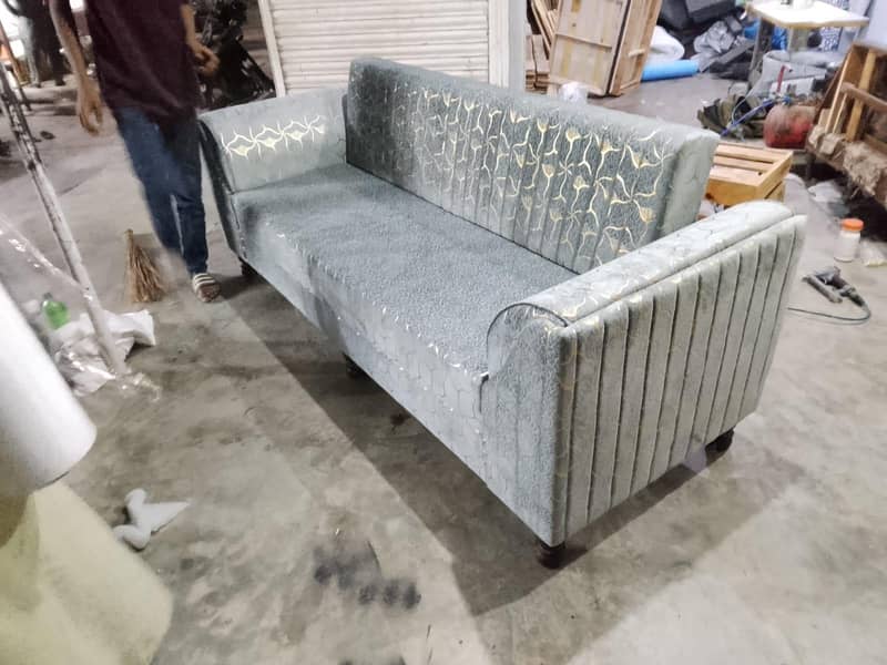 Sofa + cumbed 6