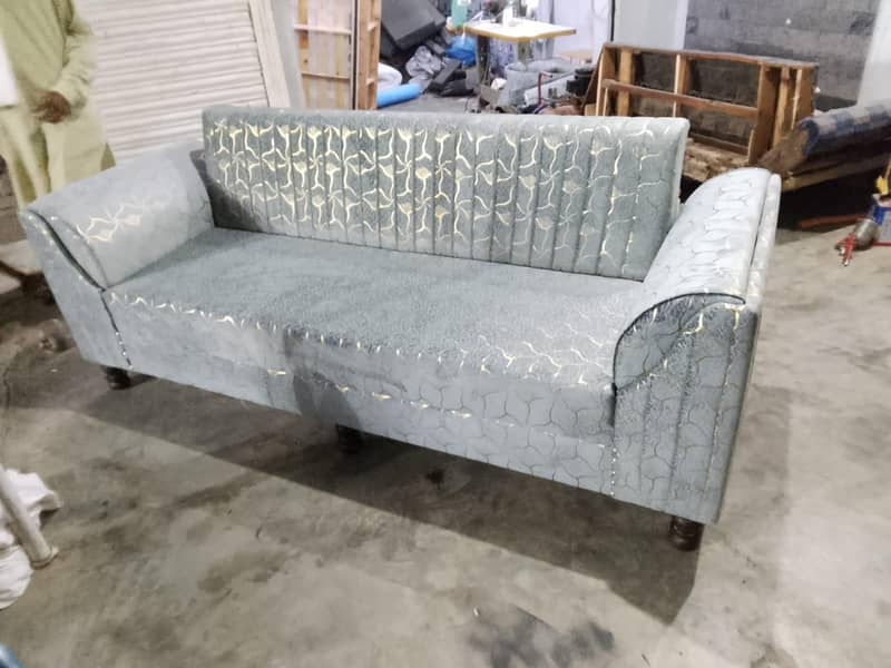 Sofa + cumbed 12
