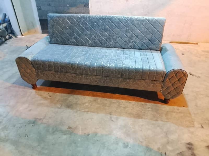 Sofa + cumbed 17