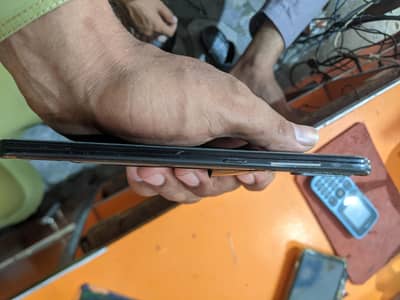 Samsung Mobile A70