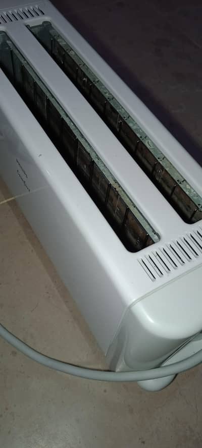 Philips Original 2 Slice Toaster – Only 15 Days Used